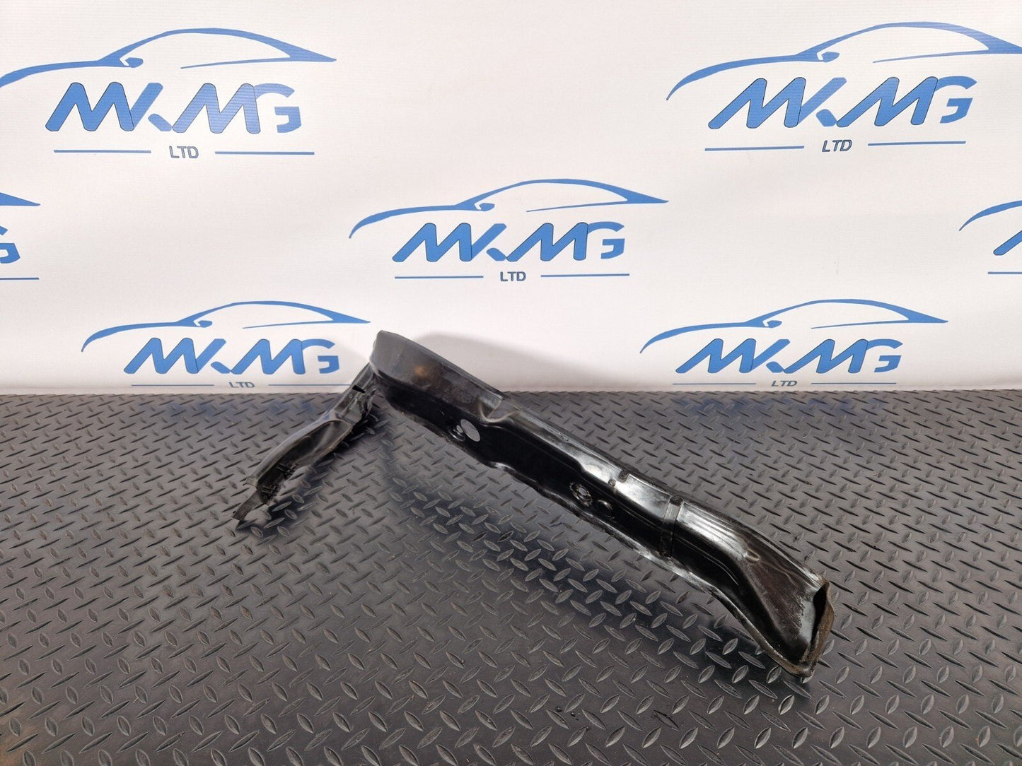10-18 AUDI A7 4G S-LINE GENUINE FRONT LEFT WING INNER LINER 2015-2018 4G8821111A