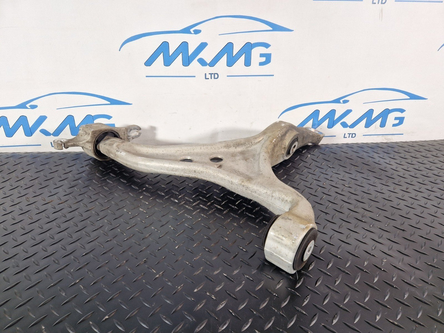 11-19 MERCEDES BENZ ML W166 GENUINE RIGHT O/S CONTROL ARM A16663300207