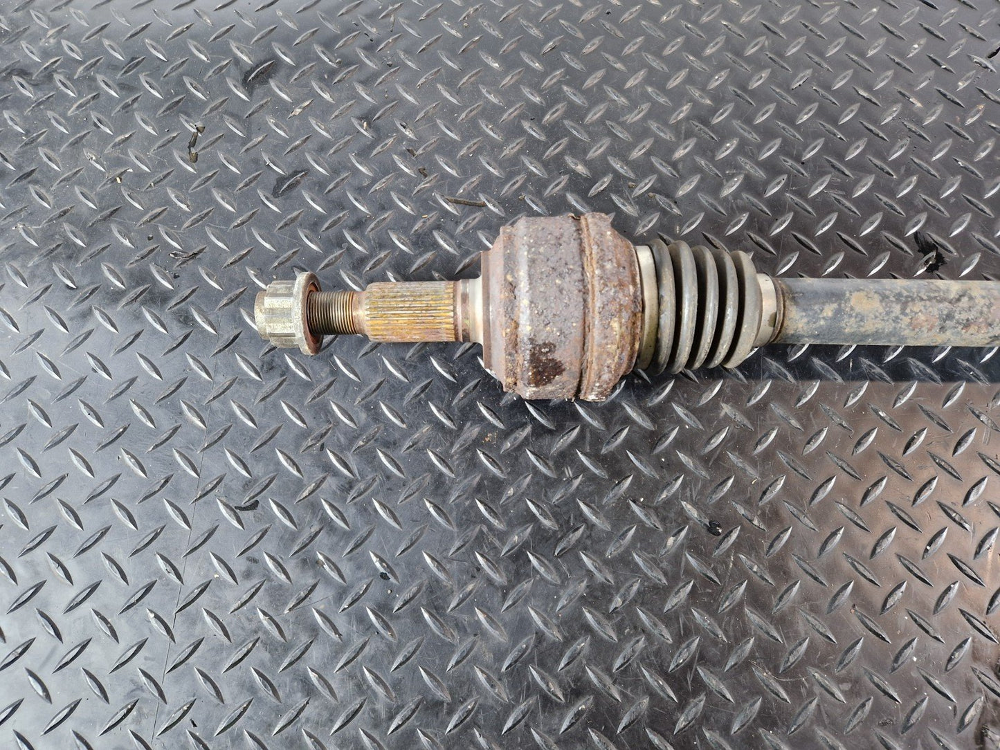 10-15 AUDI Q7 4L 3.0 DIESEL CRCA REAR DRIVESHAFT FITS RIGHT & LEFT 7L8501201B