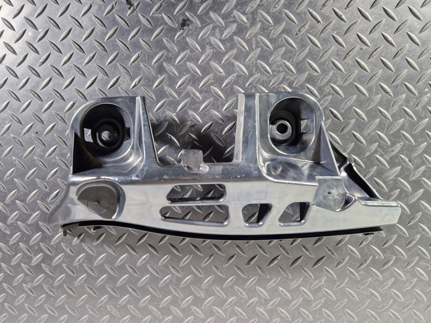 13-19 MERCEDES BENZ CLA C117 AMG OEM REAR BUMPER BRACKET A1778850865