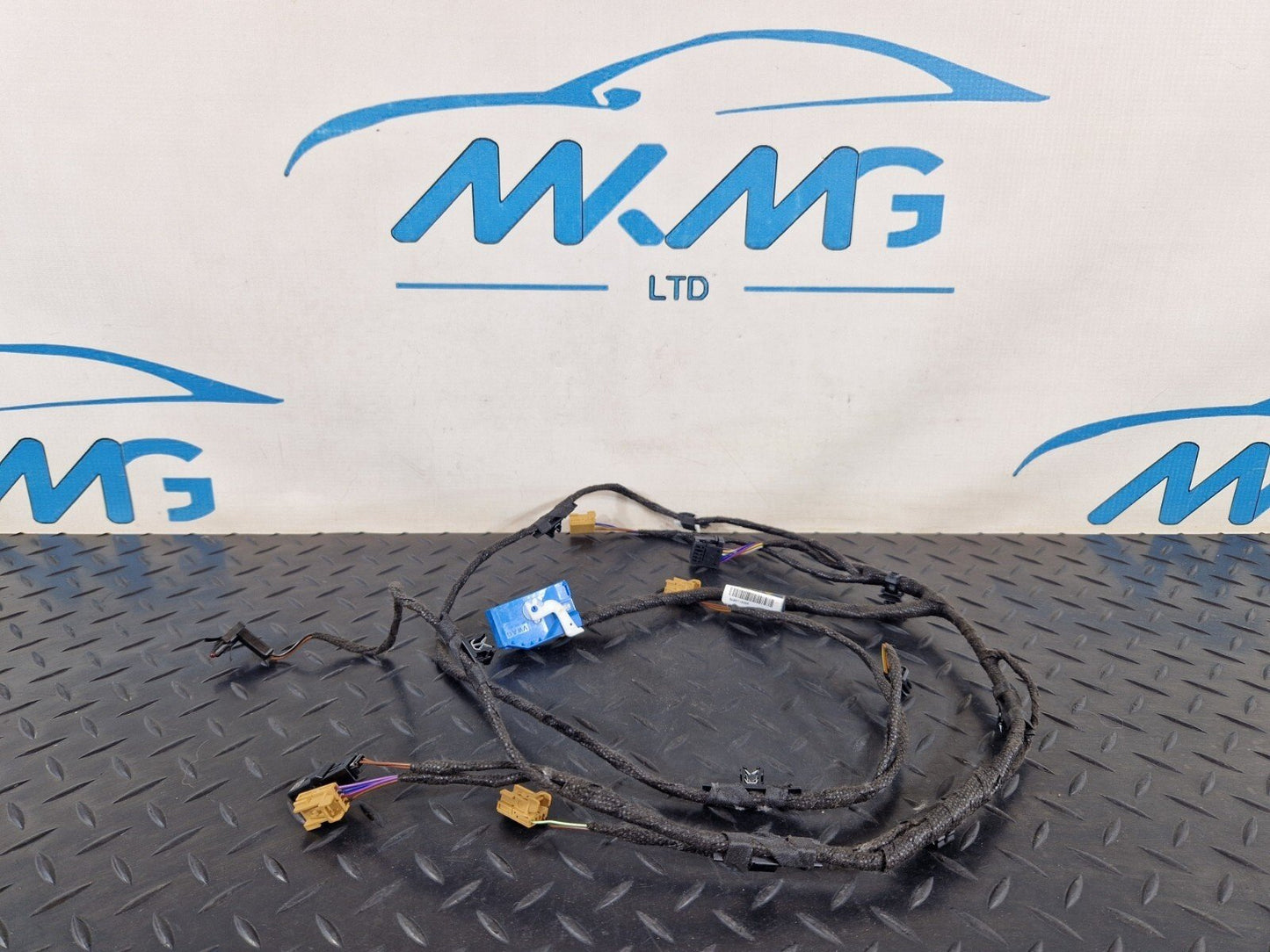 16-19 AUDI A4 B9 GENUINE OEM FRONT RIGHT O/S DOOR WIRING LOOM 8W0971035