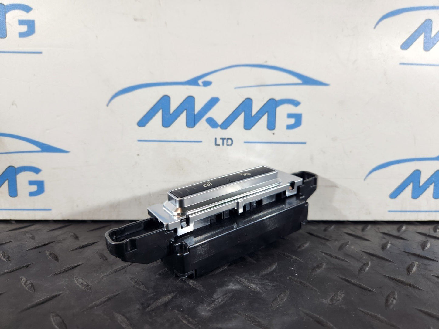 Range Rover Unknown Part Type DPLA14D694AA