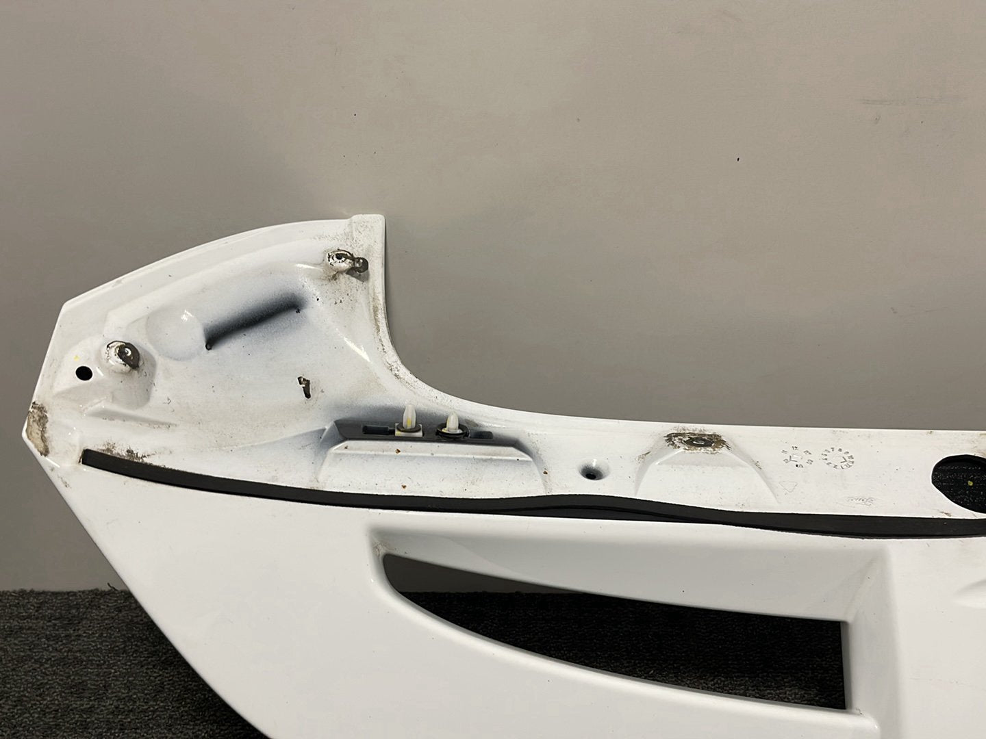 Ford Fiesta MK7 Hatchback Genuine Rear Boot Spoiler in Frozen White