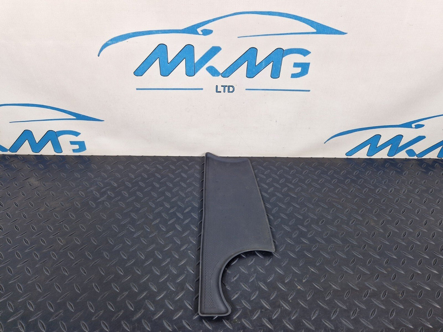 18-ON MERCEDES BENZ SPRINTER W907 W910 OEM EXTERIOR PART A9106891400