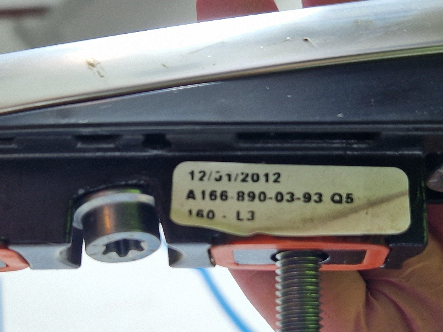 11-19 MERCEDES BENZ ML W166 GENUINE ROOF RAIL BAR RACK  A1668900393