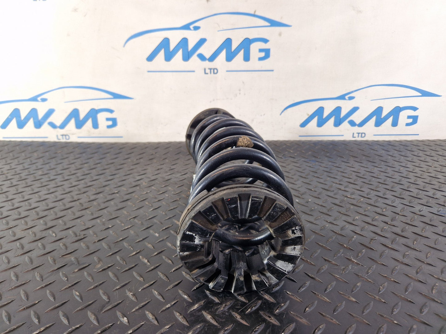 Land Rover Range Rover Evoque L551 SUV Rear Suspension Coil Spring K8D2-5B749-FB