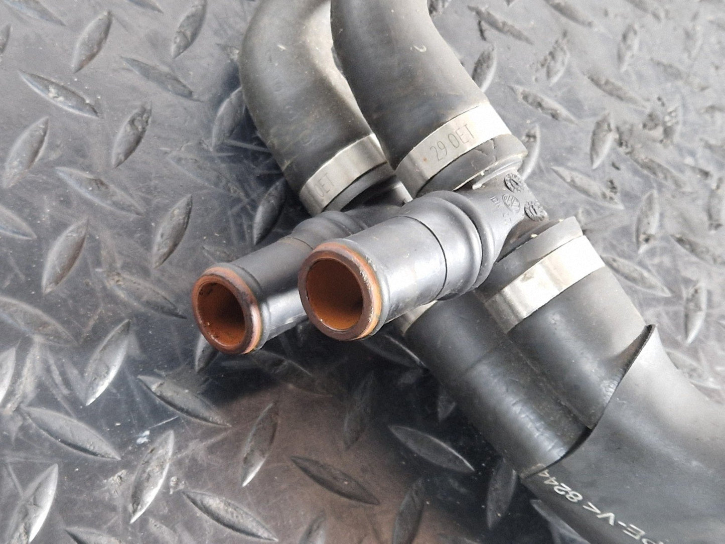 16-20 AUDI Q7 4M GENUINE COOLANT PIPE PIPES 4M0819345A 4M2819350