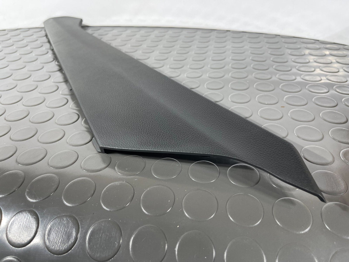 16-19 AUDI A4 B9 GENUINE LEFT PASSENGER SIDE CENTRE CONSOLE TRIM COVER 8W2863305
