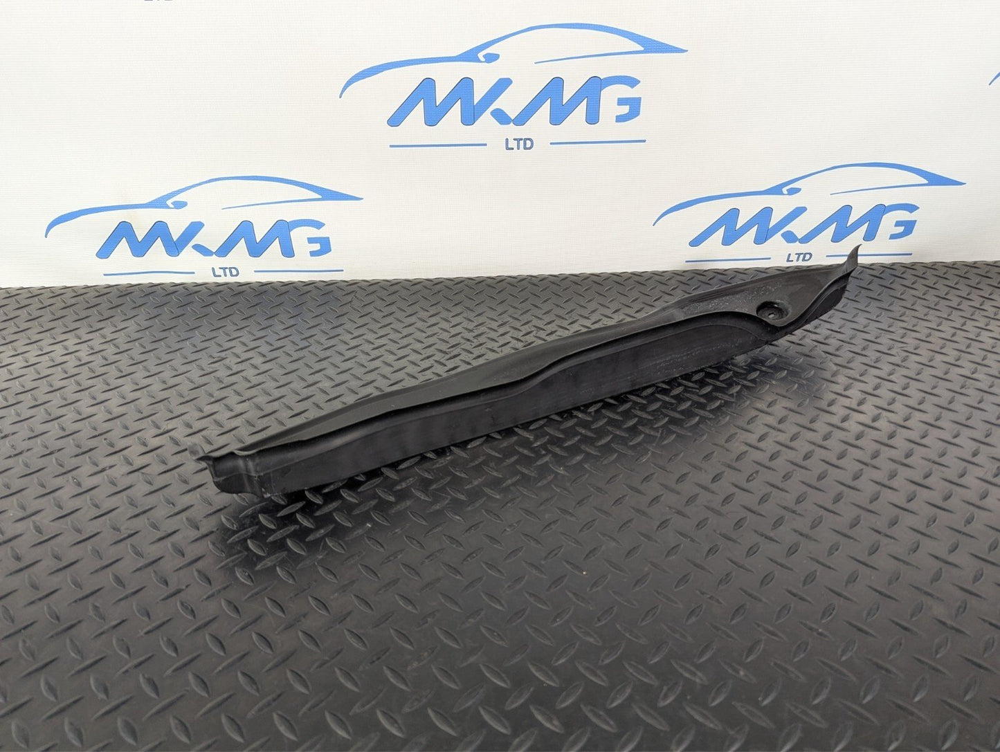 11-19 MERCEDES BENZ ML W166 FRONT LEFT N/S WING FENDER TRIM COVER A1668890125