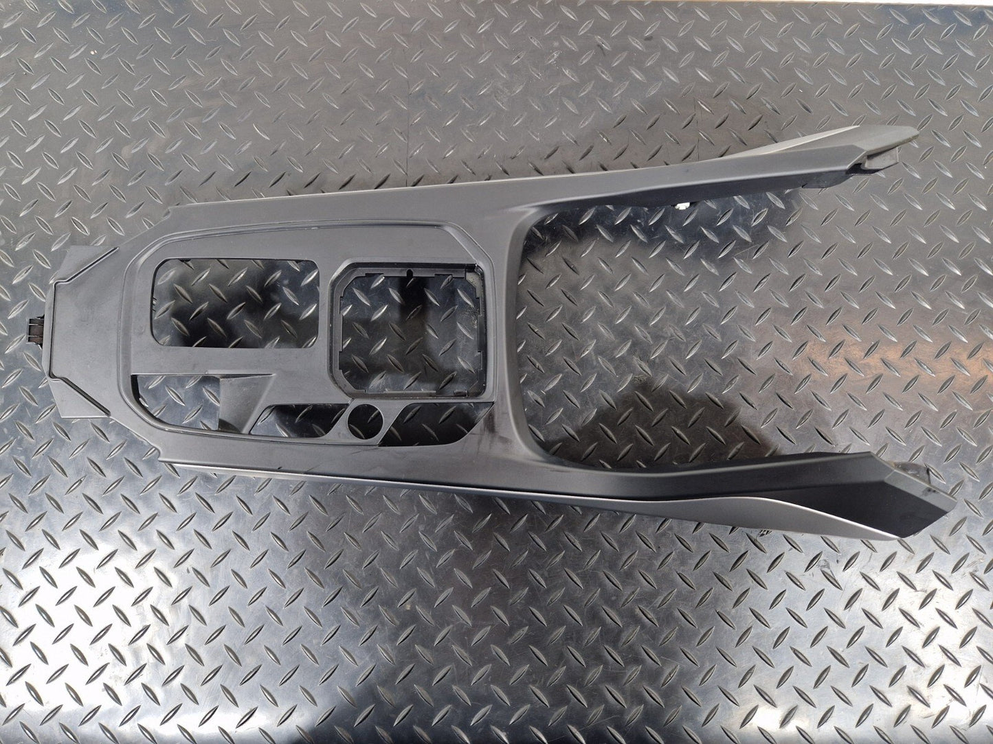 20-24 BMW 1 SERIES F40 F44 GENUINE  CENTER CONSOLE TRIM COVER 6823443