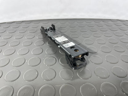 16-19 AUDI A4 B9 GENUINE DRIVER RIGHT SEAT BELT HEIGHT ADJUSTER 4M0857819