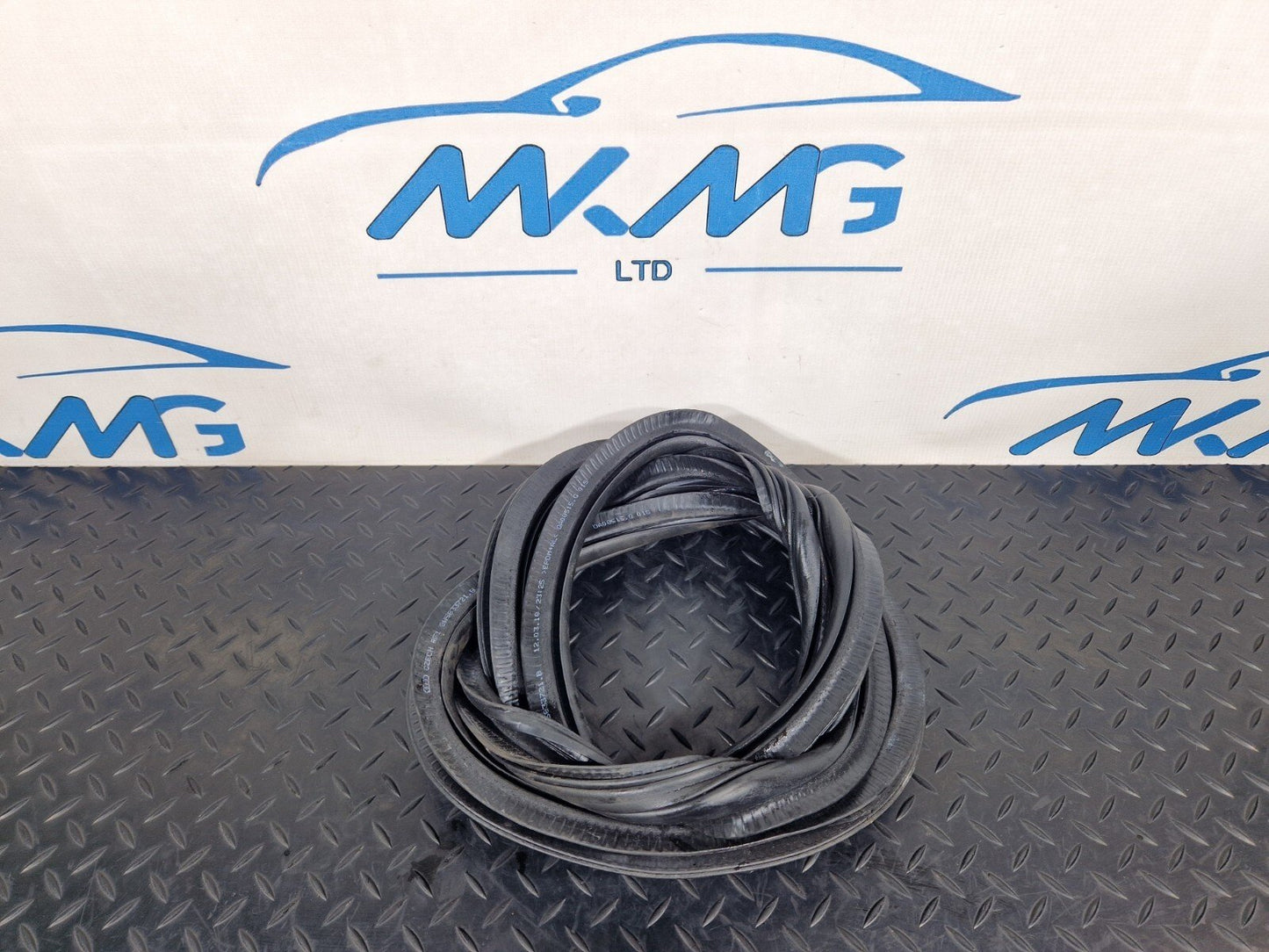16-19 AUDI A4 B9 Rear Right or Left Door Rubber Seal 8W5833721B