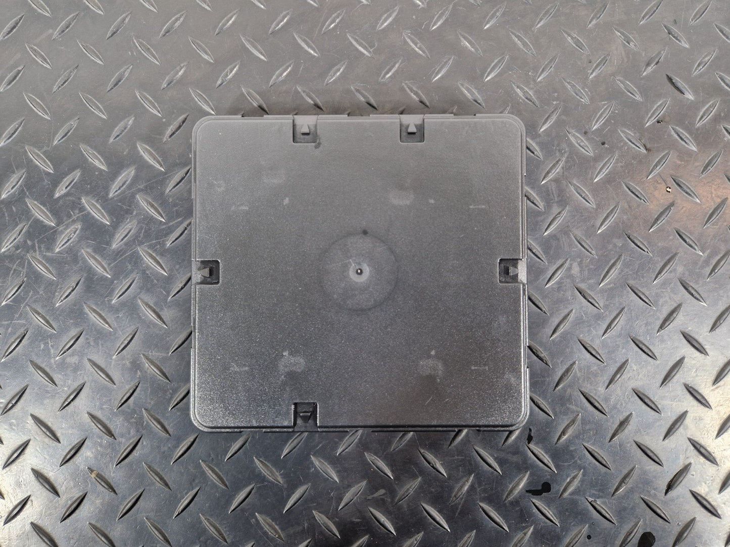 Audi Unknown Part Type 8W0907064BB