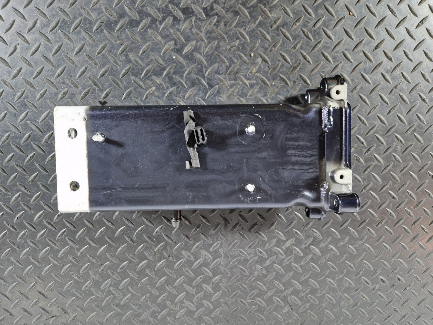 10-17 AUDI A8 4H CRASH IMPACT BEAM BAR CARRIER N/S LEFT 4H0805129B