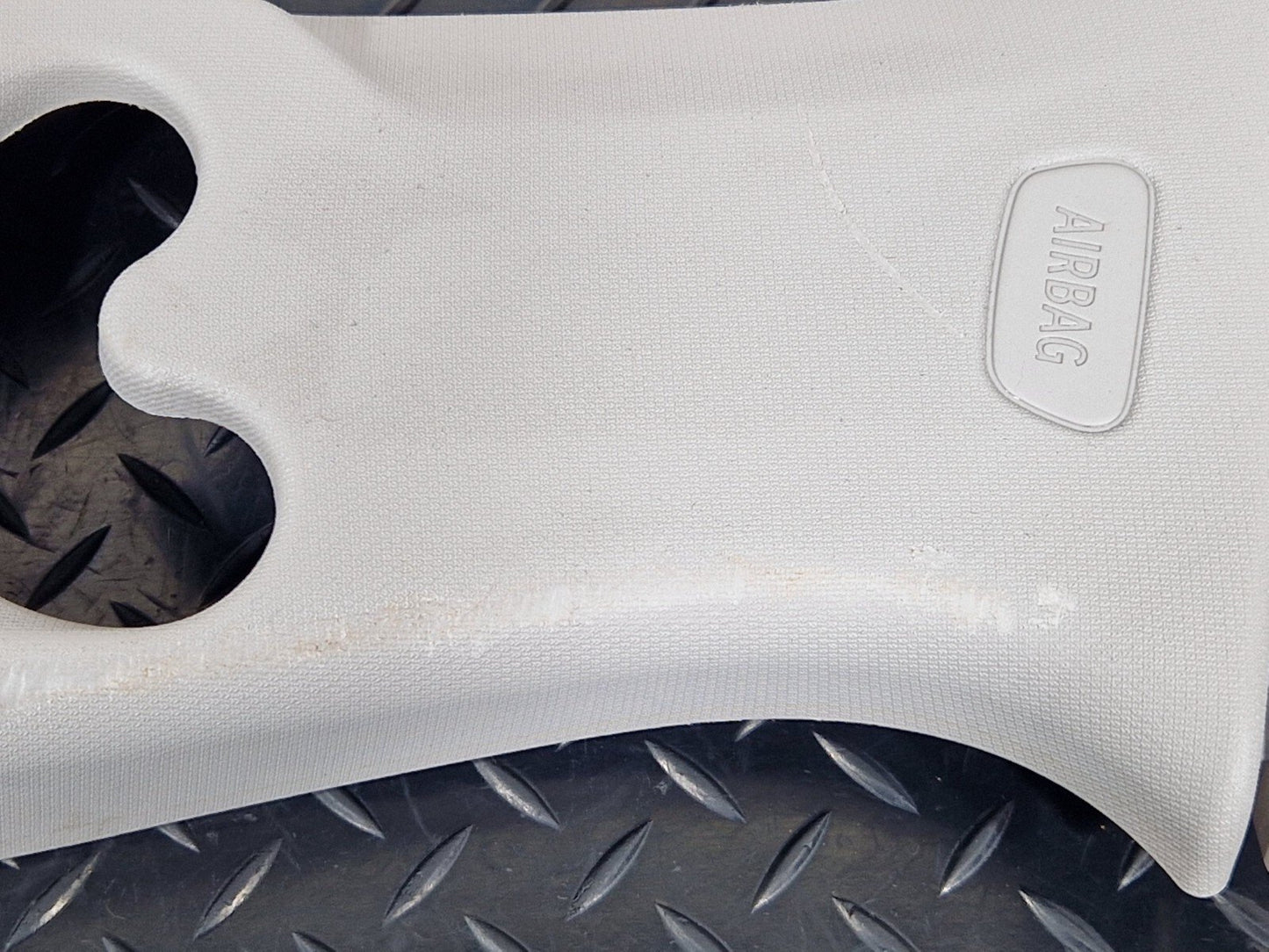 BMW 2 SERIES GRAN TOURER F45 F46 LEFT SIDE B-PILLAR TIM COVER 7329587