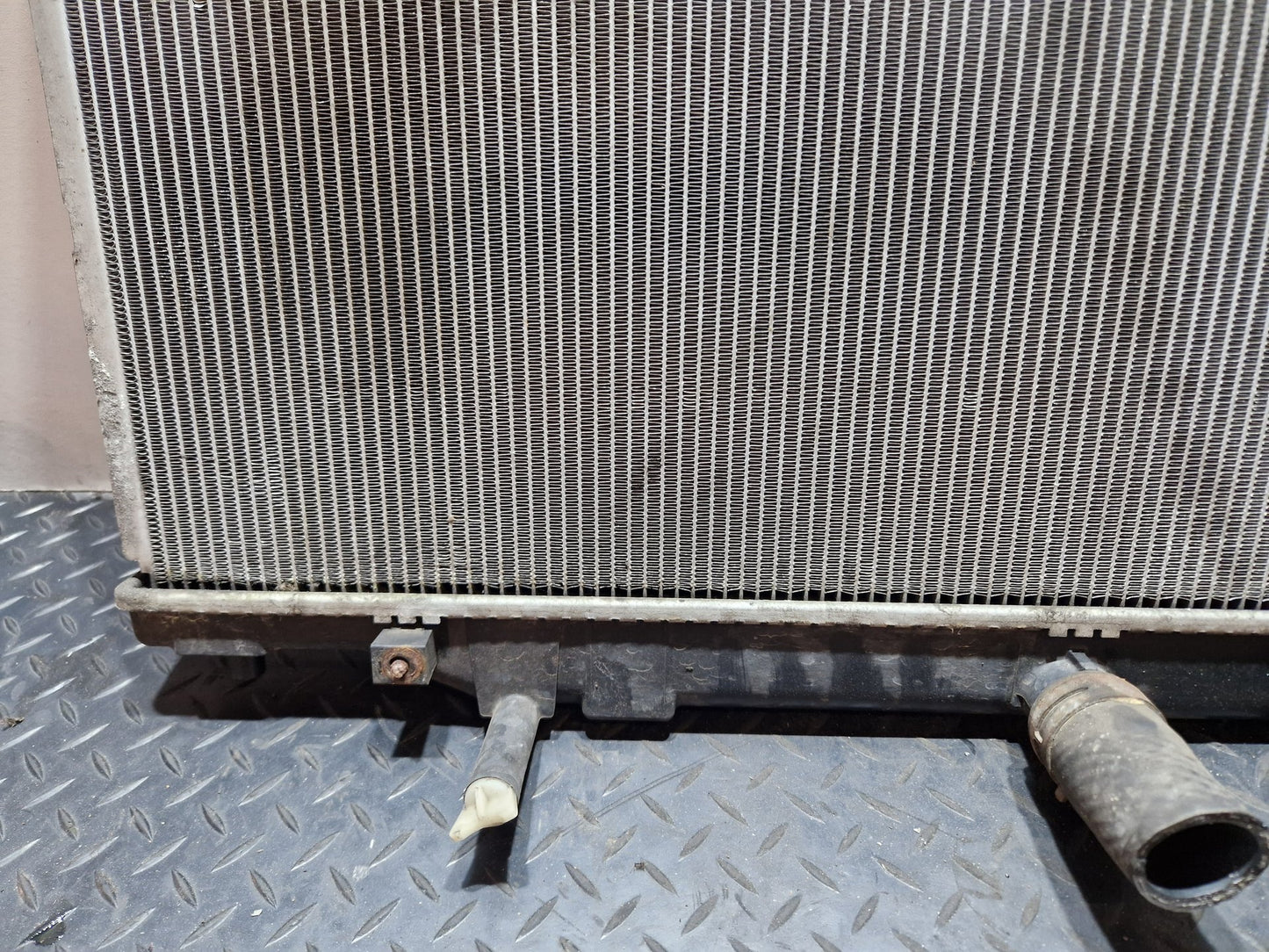 Mazda 6 2.2LL Diesel 110.0kw SH3 Denso Water Coolant Radiator 223000-1153