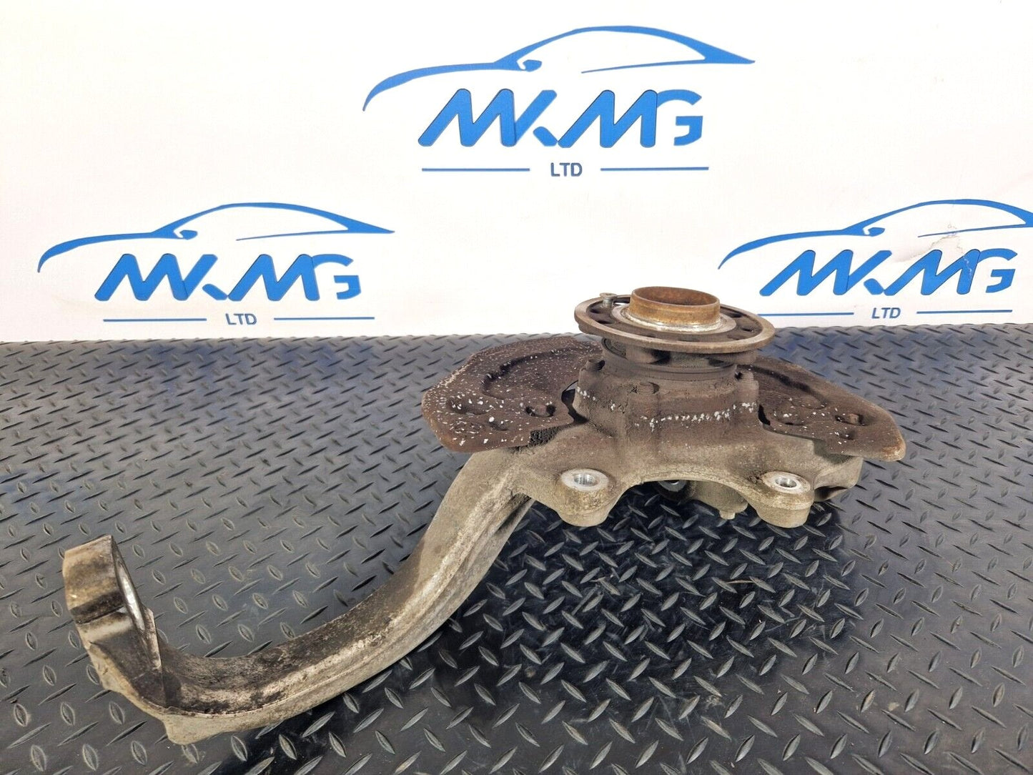 14-21 MERCEDES BENZ C CLASS W205 GENUINE WHEEL HUB BEARING FRONT RIGHT A2052200