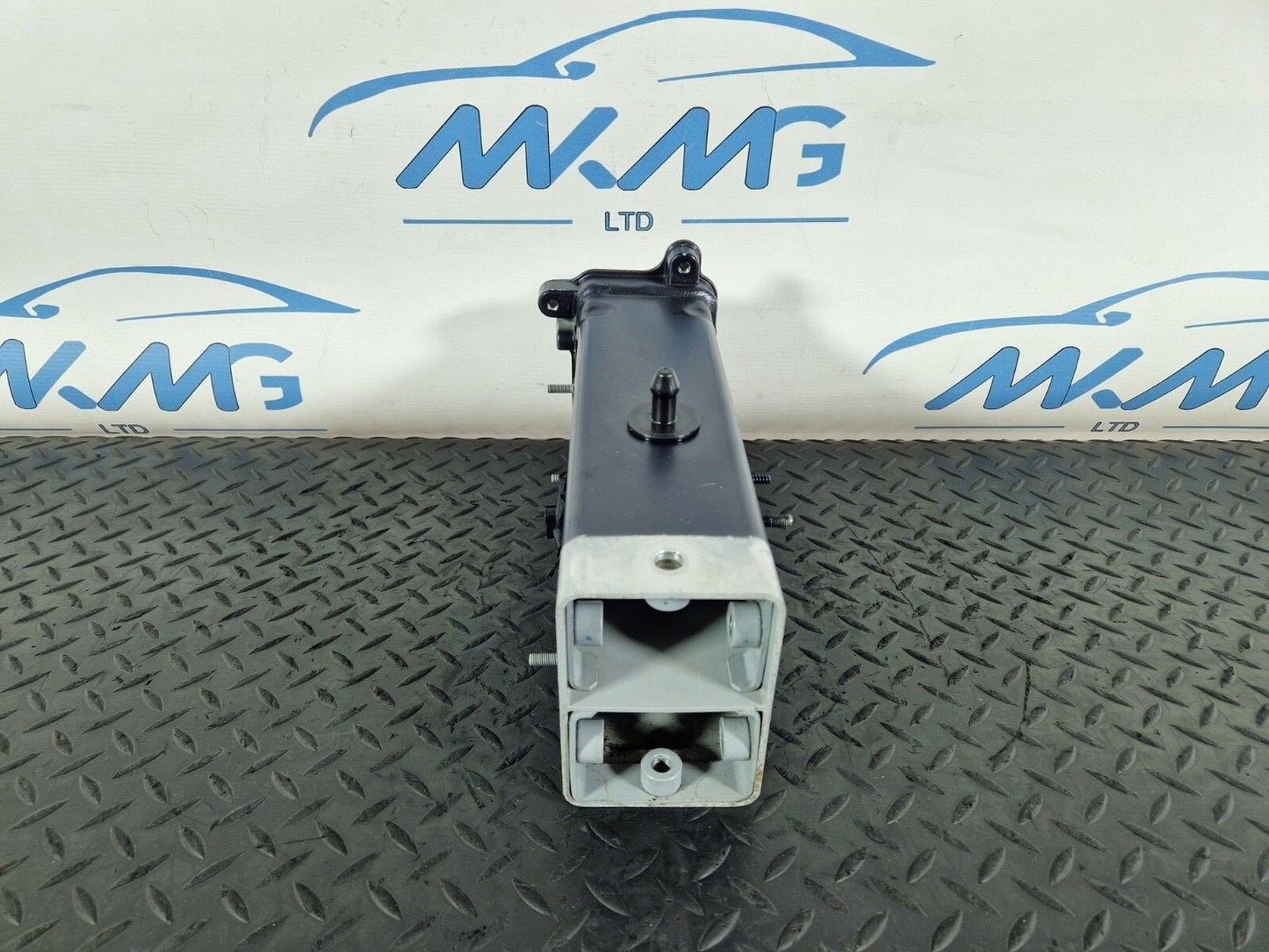 10-17 AUDI A8 4H CRASH IMPACT BEAM BAR CARRIER N/S LEFT 4H0805129B