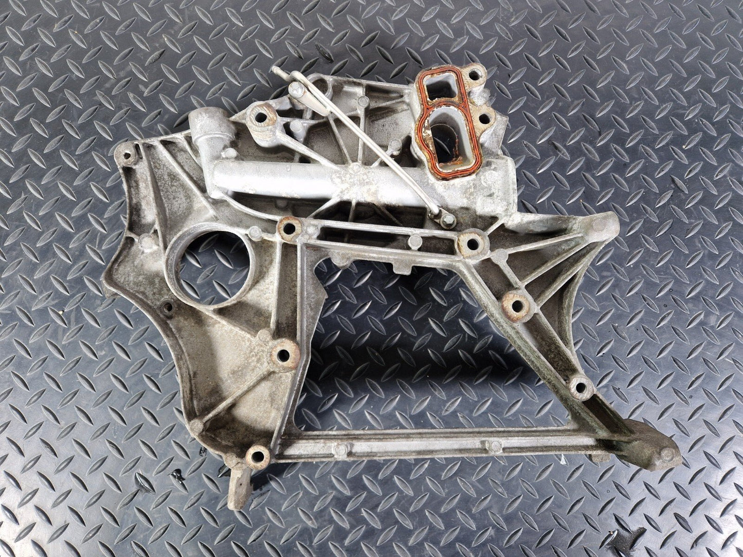 18-ON MERCEDES BENZ SPRINTER W907 2.2 CDI OM651 WATER PUMP HOUSING A6512010000