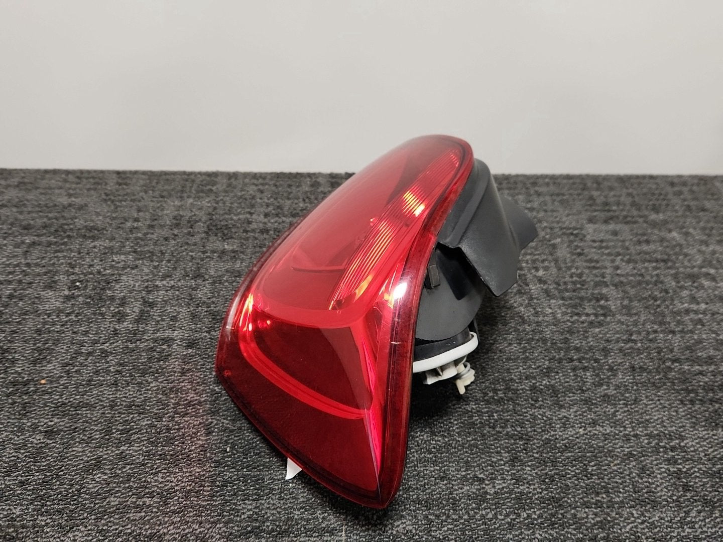 2013 Volkswagen Polo 6R MK5 Genuine Rear Right O/S Driver Tail Light 6R0945096A