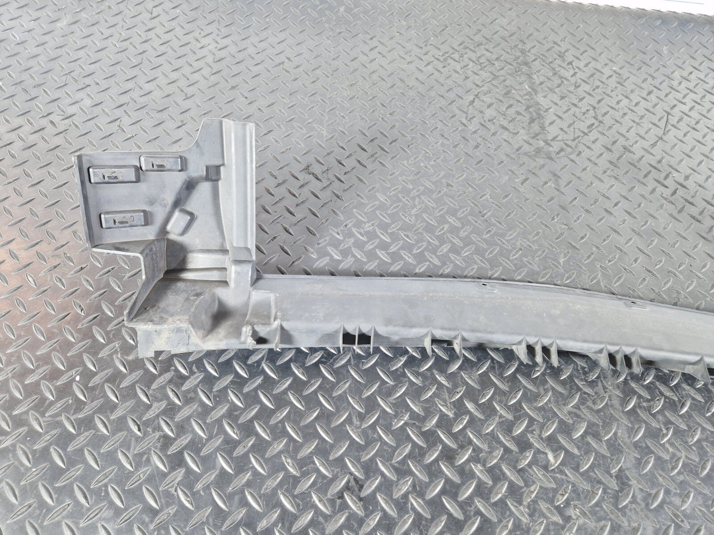 Mercedes-Benz CLA-Class C117 Genuine Front Bumper Mounting Bracket A1178850223