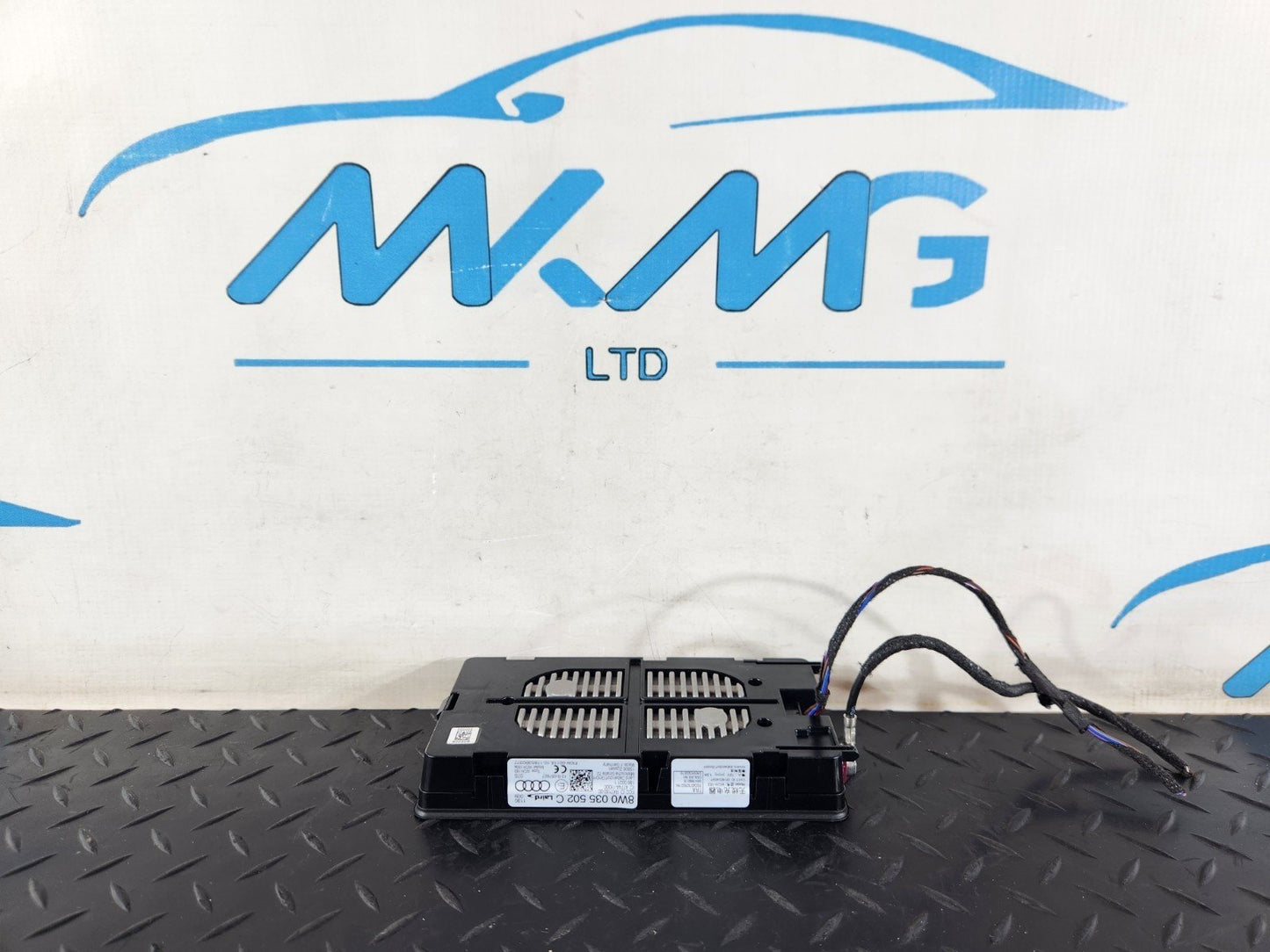 16-19 AUDI A4 B9 WIRELESS CHARGER CONTROL MODULE ECU 8W0035502C