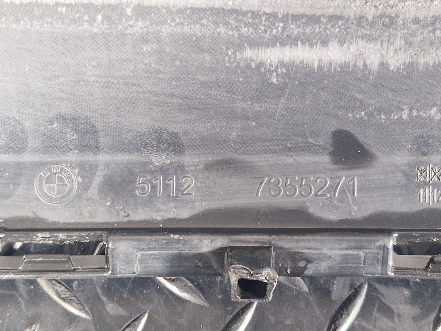 16-22 BMW X1 F48 GENUINE REAR BUMPER IN BLACK 73552713
