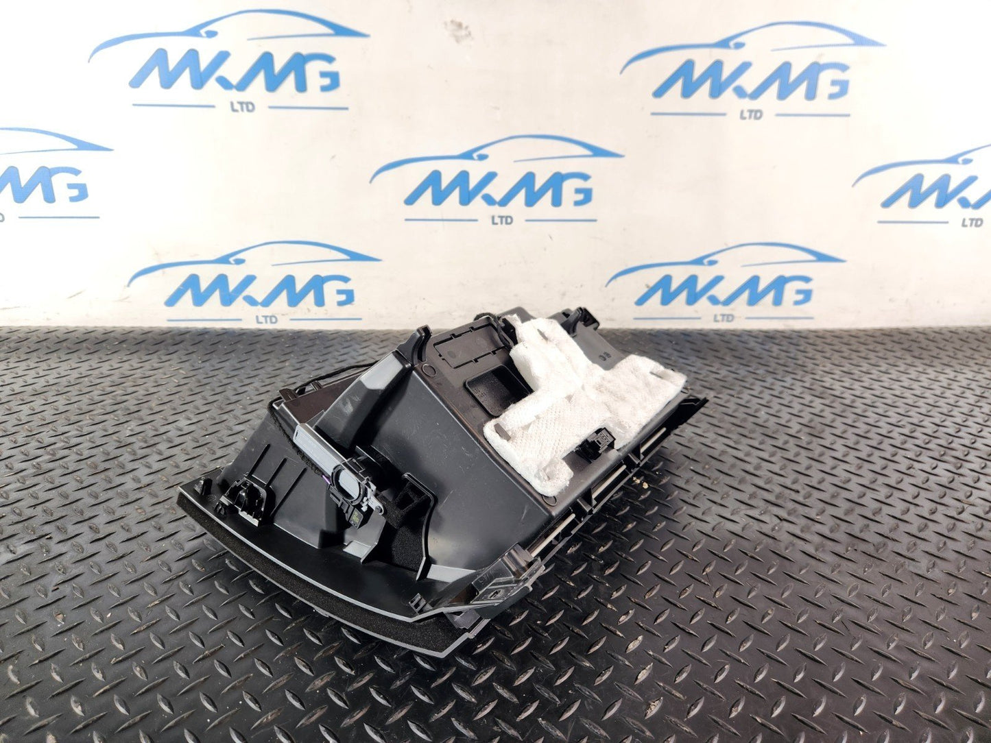 Mercedes-Benz B180 B-Class W247 Glove Box A2476807900 A2479980100
