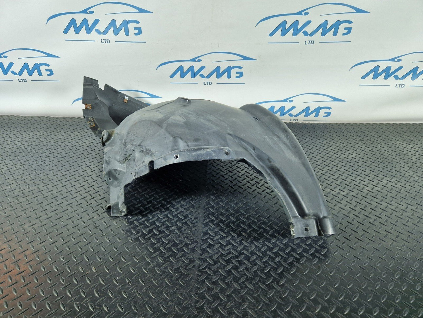 10-13 BMW X5 E70 LCI OFFSIDE FRONT RIGHT WHEEL ARCH LINER 7234832