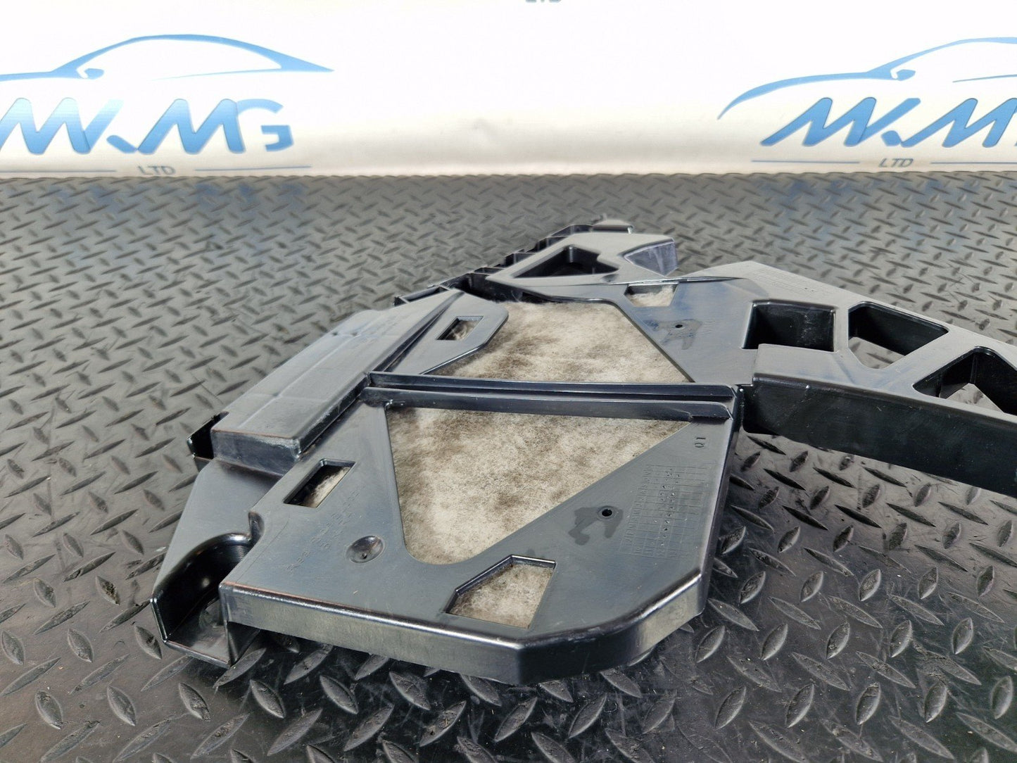 11-19 MERCEDES BENZ ML W166 OEM REAR RIGHT BUMPER SUPPORT BRACKET A1668851221