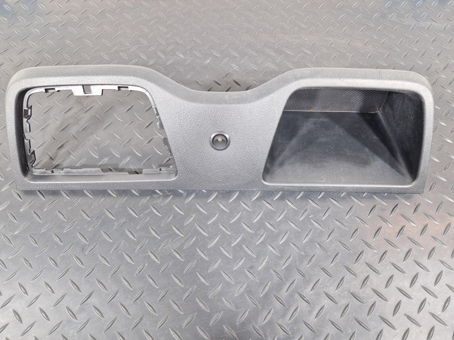 18-ON MERCEDES SPRINTER W907 W910 GEAR SHIFT SURROUNDING TRIM A9106833500