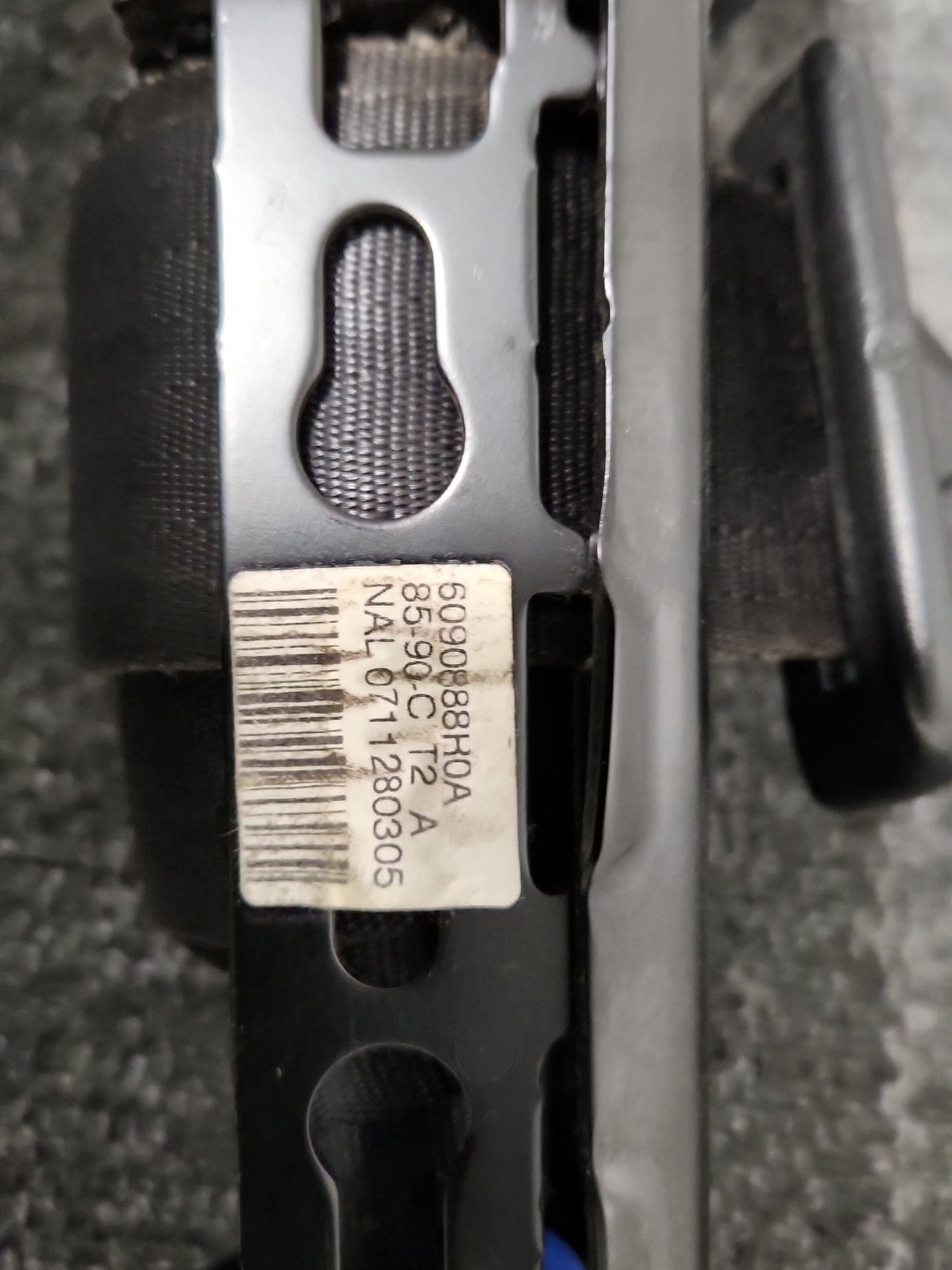 Volvo S40 MK2 (MS) Saloon Genuine Front Right O/S Driver Seat Belt 6090888R0A