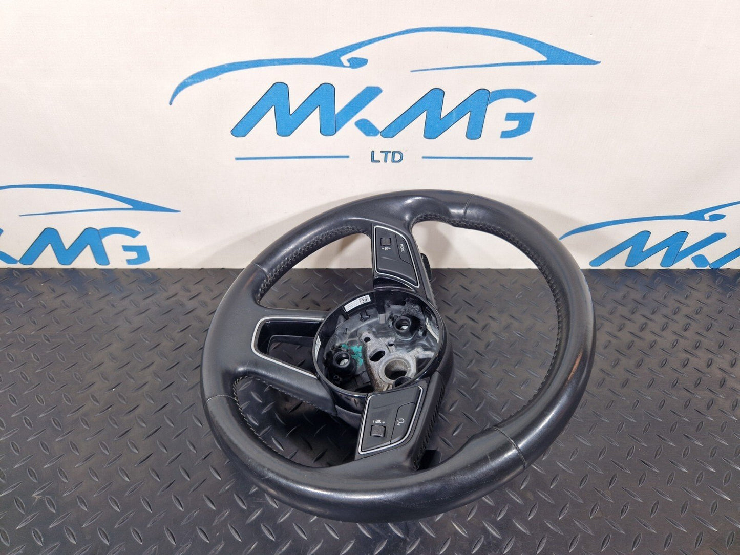 16-19 AUDI A4 B9 OEM STEERING WHEEL 8W0419091CJ