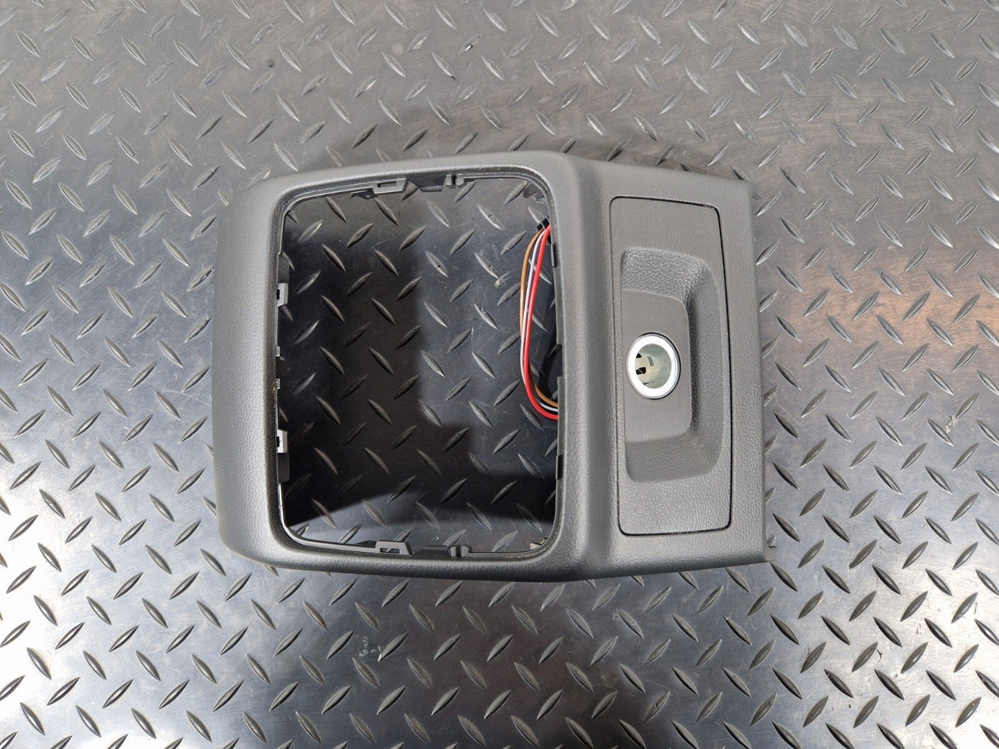 16-19 AUDI A4 B9 GENUINE OEM CENTRE CONSOLE REAR TRIM 8W0864376 8W0863324