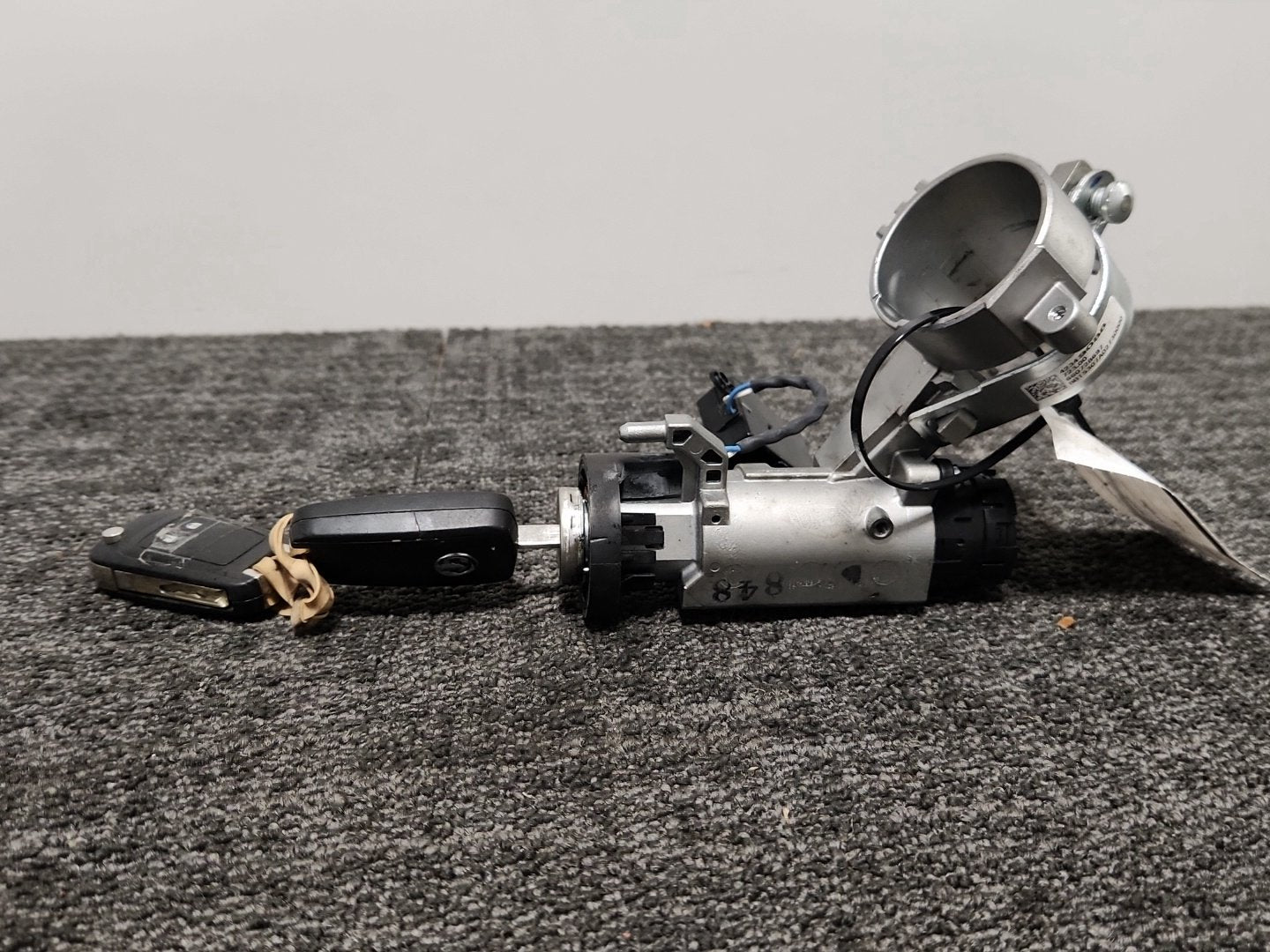 Vauxhall Mokka MK1 (G1U0) SUV Genuine Ignition Lock Barrel With Key 42349088
