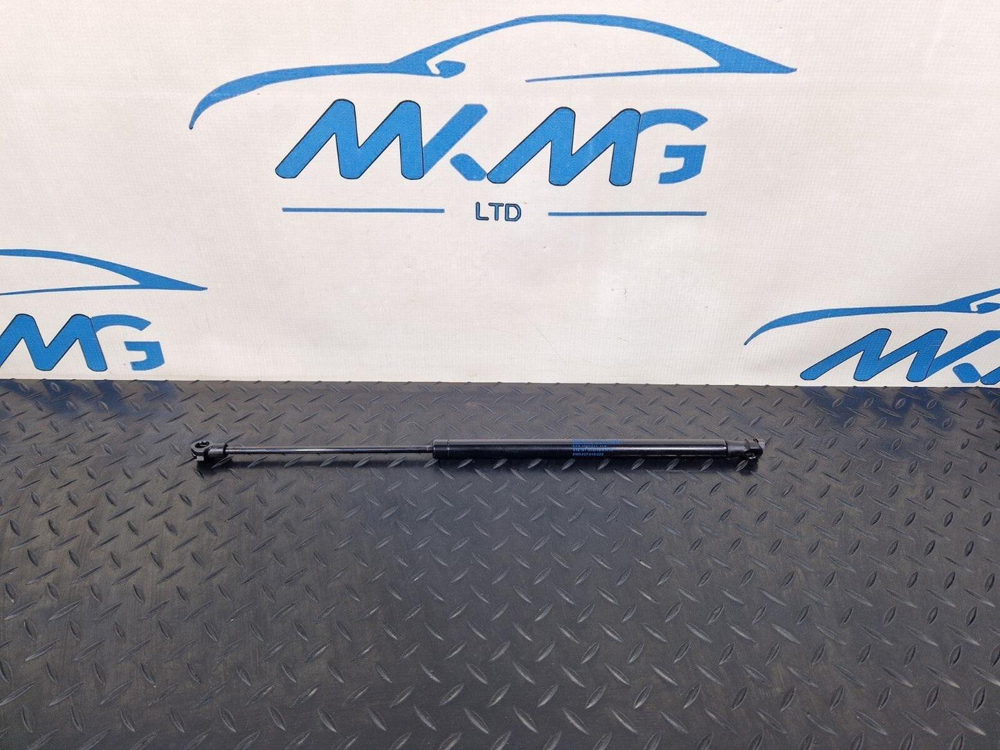 16-19 AUDI A4 B9 REAR BOOT LID STRUT 8W5827919