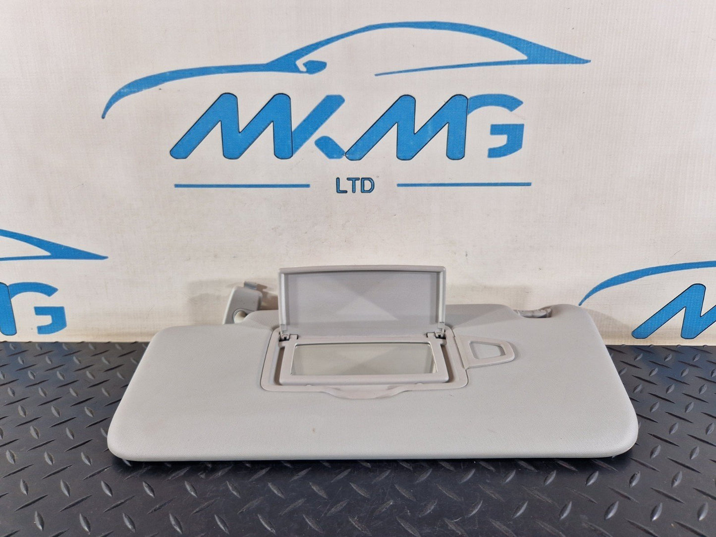 11-19 MERCEDES BENZ ML W166 GENUINE LEFT N/S SUN VISOR A1668100110