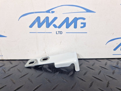 16-19 AUDI A4 B9 S-LINE GENUINE FRONT LEFT PASSENGER SIDE WING BRACKET 8W0821433