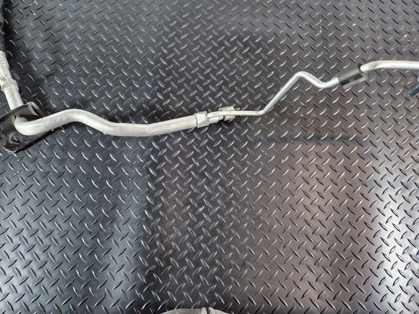 11-19 MERCEDES BENZ ML W166 A/C AIR CON CONDITIONING PIPE HOSE A1668300200