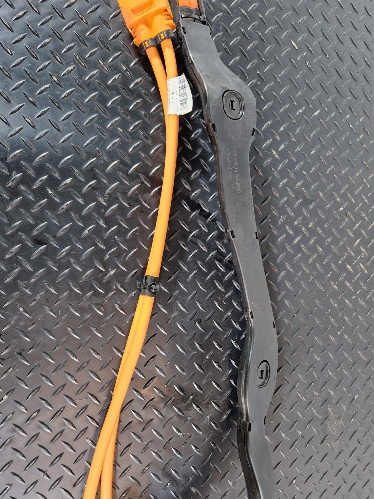 11-19 MERCEDES BENZ GLE500 W166 HYBRID HIGH VOLTAGE WIRING CABLE A1665403603
