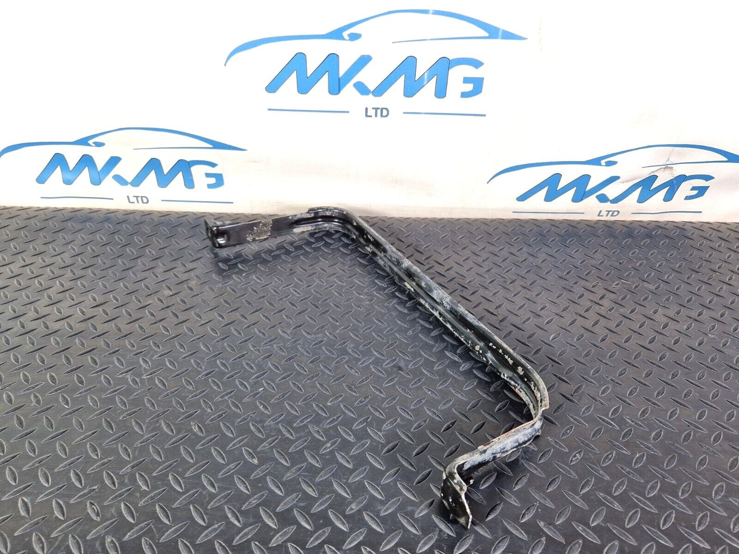 18-ON MERCEDES BENZ SPRINTER W907 FUEL TANK TENSIONER HOLDER STRAP A9074750000