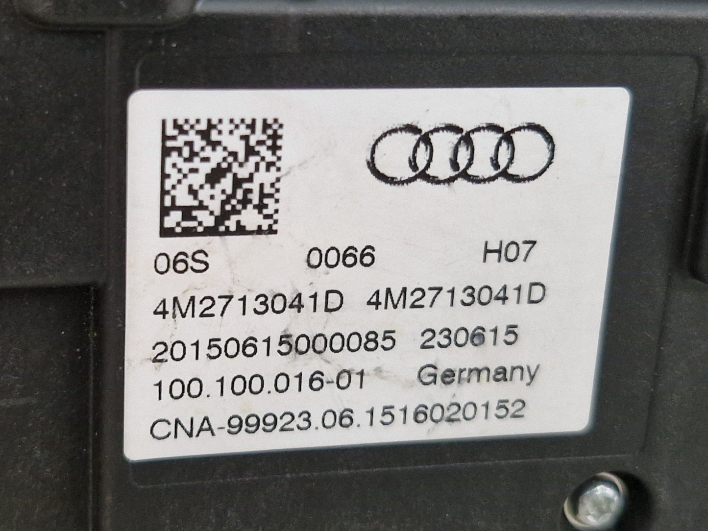 Audi Unknown Part Type 4M2713041