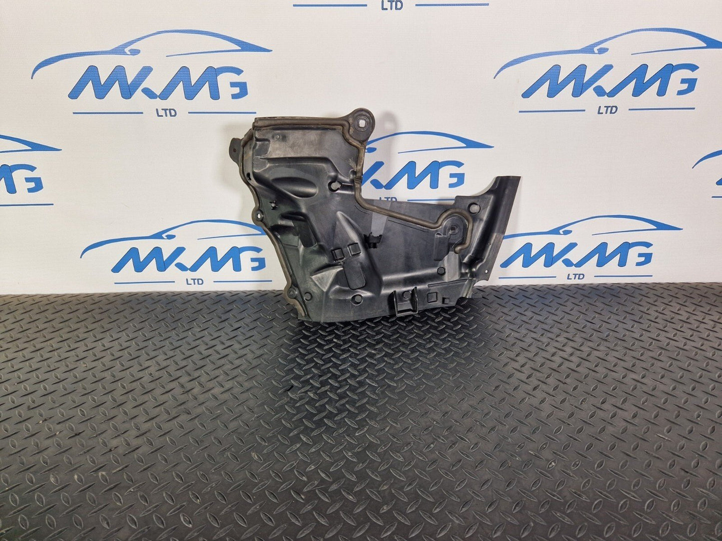 14-21 MERCEDES-BENZ C250D W205 GENUINE ENGINE COMPARTMENT PANEL A2056200140