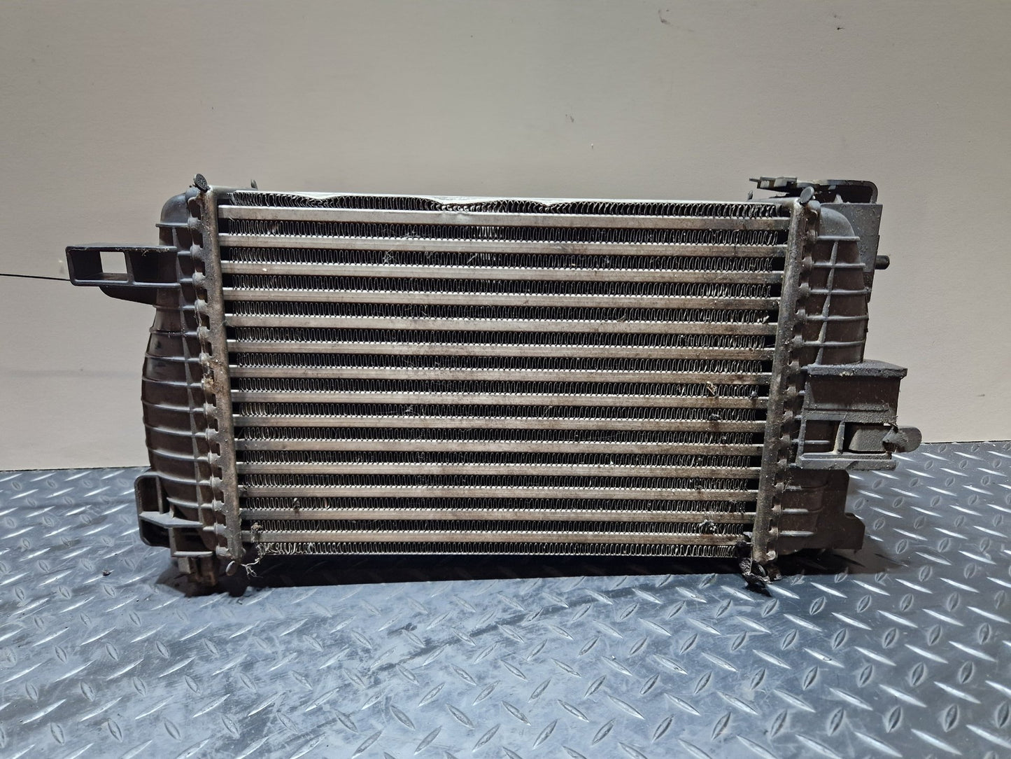 Vauxhall Meriva MK2 (B) (4470) MPV 1.7 Genuine Radiator Intercooler 13283253