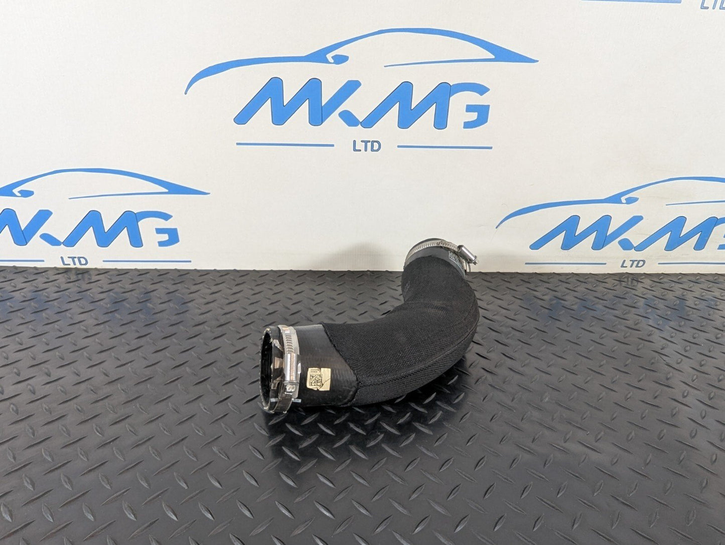 12-18 AUDI A6 C7 GENUINE INTERCOOLER PIPE & AIR FLOW SENSOR 4G0145737AG