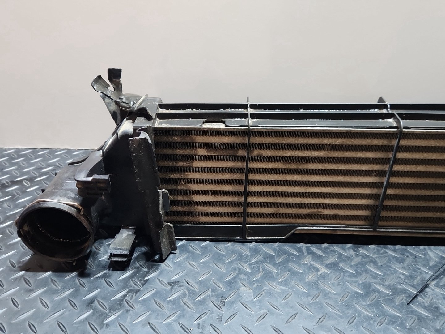 Mercedes-Benz CLK200 CLK-Class C209 Convertible Intercooler Radiator A2035000500