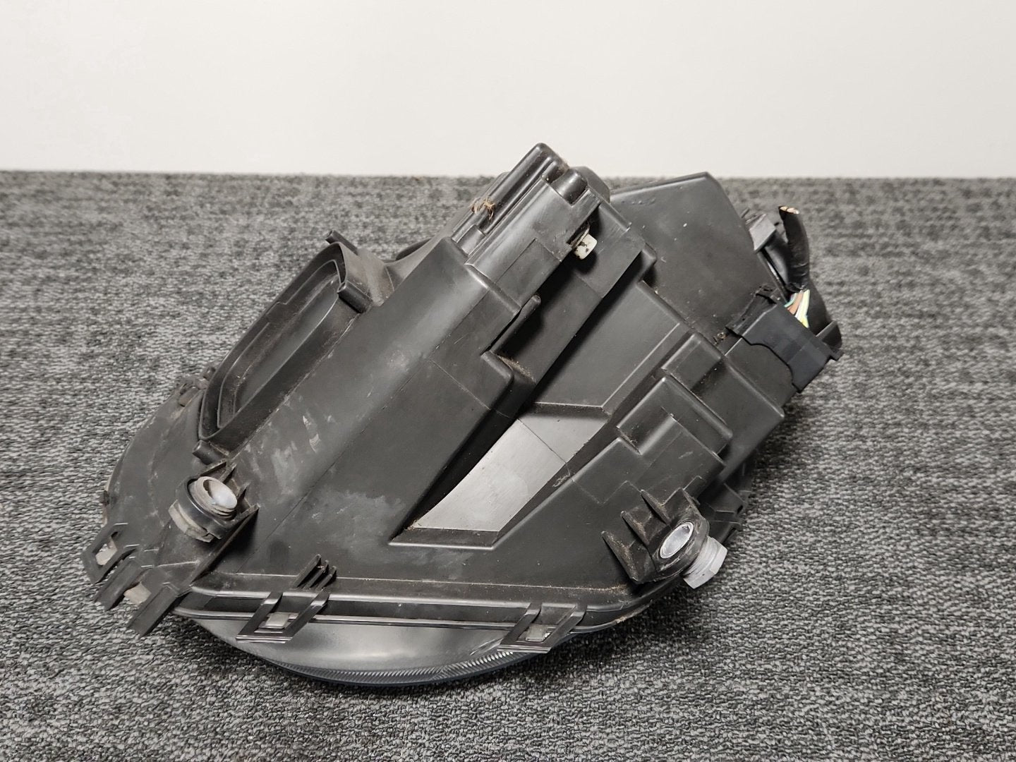 2012 Mini Cooper Clubman R55 - Left Headlight