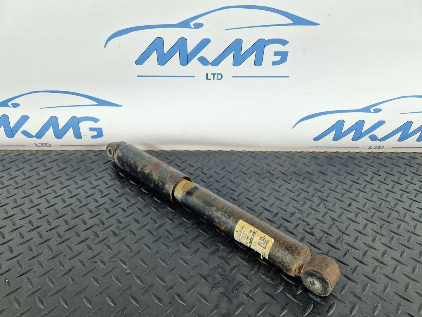 18-ON MERCEDES SPRINTER W907 REAR SHOCK ABSORBER FITS LEFT & RIGHT A9073203500