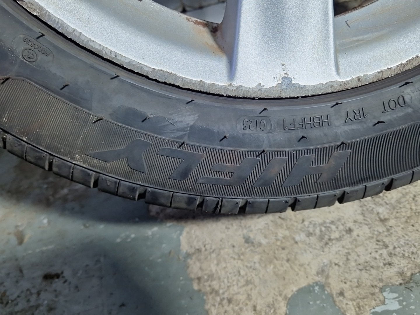 2010 Honda Insight MK2 (ZE2) 16" Alloy Wheel with Tyre 195/55/16 ~7mm