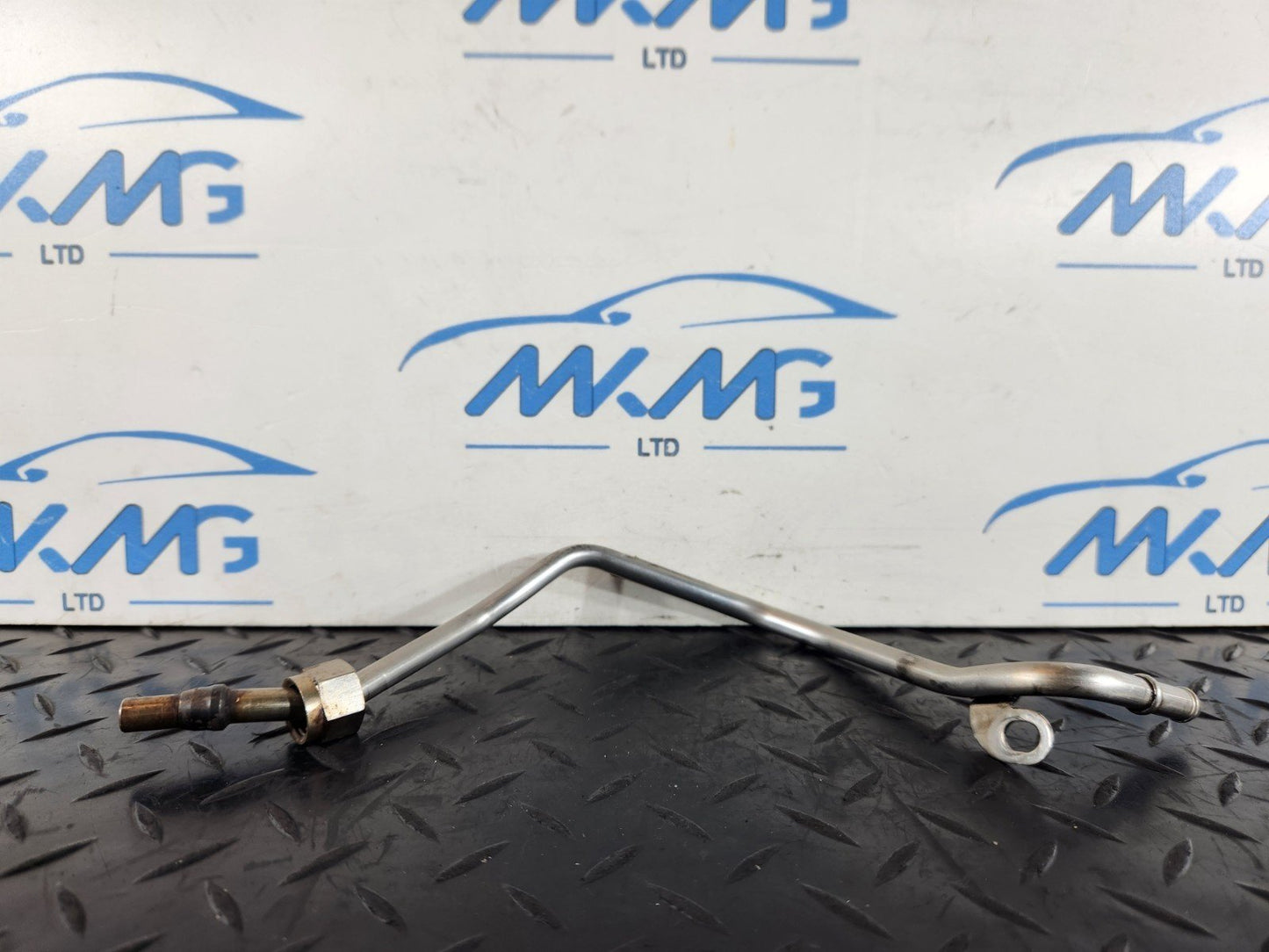 16-19 AUDI A4 B9 2.0TDI DET DIESEL ENGINE GENUINE CONTROL LINE PIPE 04L131552BM